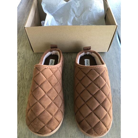 Steve Madden Kids BCramer Quilted Slipper in Cognac - Picture 2 of 8